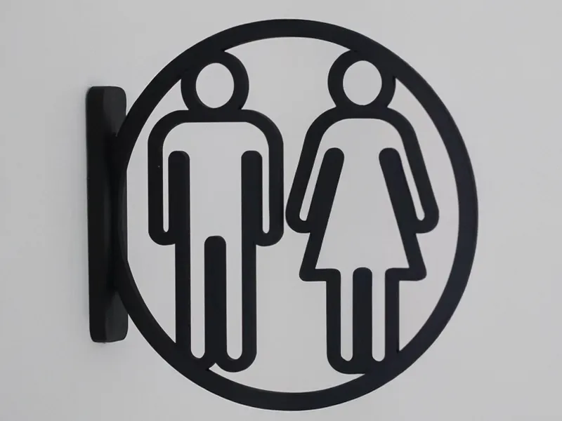 Modern Unisex Toilet Sign – Minimalist Wall-Mount