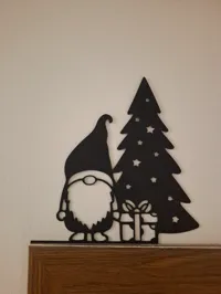Gnome de Noël avec cadeau — photo 3