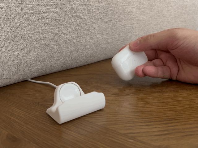 AirPods Pro 2 Wireless Charging Stand - Minimal
