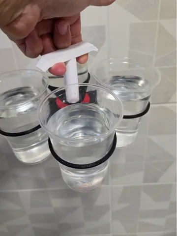 Soporte: 4-Cup Drink Holder – 77 mm Cup Holes — vista de referencia 2