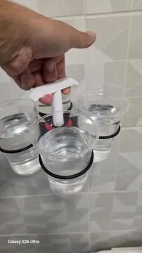 Soporte: 4-Cup Drink Holder – 77 mm Cup Holes — vista de referencia 5