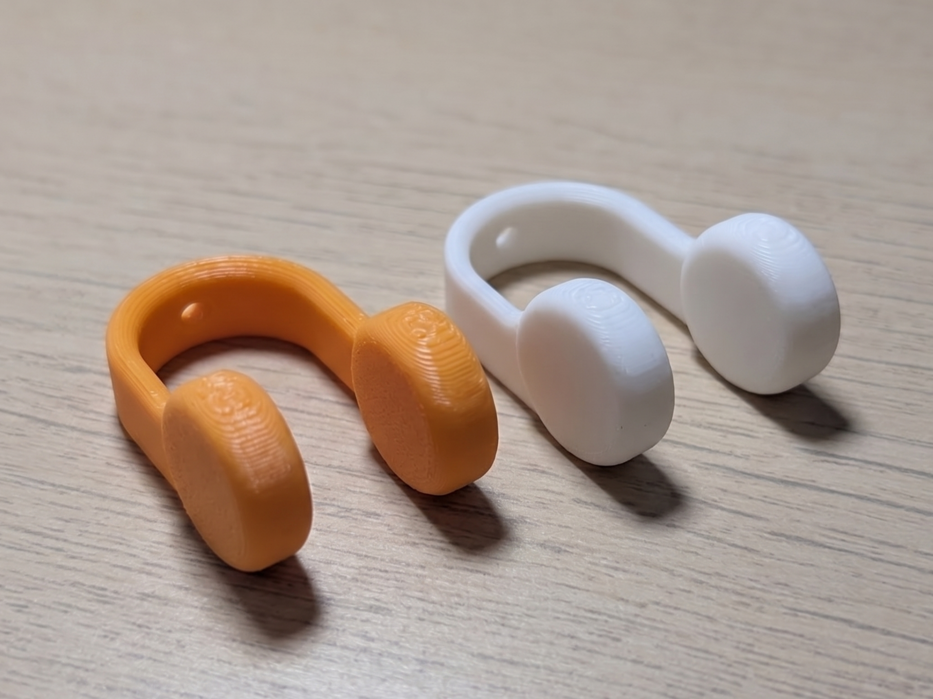 Miniatura 1 do modelo 3D Floating Nose Clip