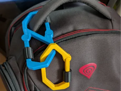 dual carabiner (up to 20kg)