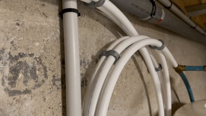 Attache double pour tuyaux PER/PEX Ø16 mm