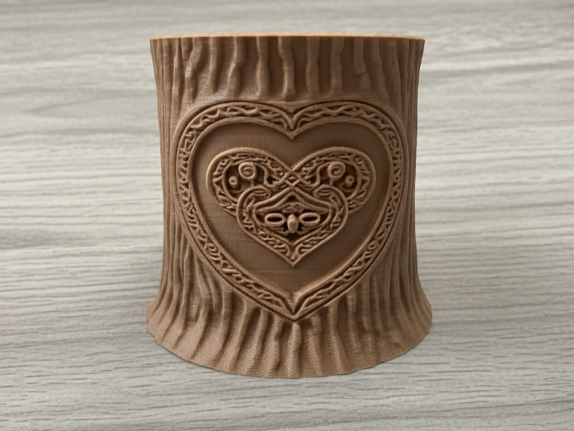 Celtic Infinity Heart Stump Pen/Pencil Holder