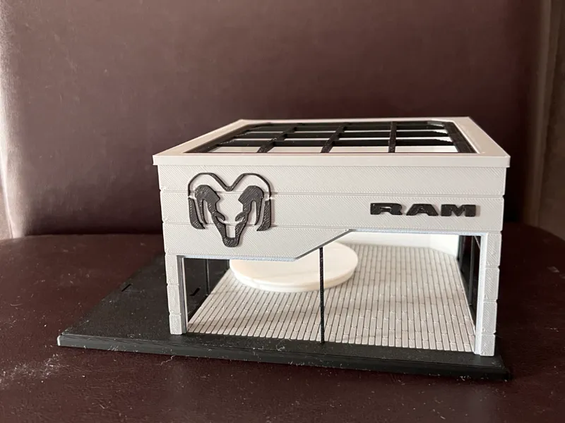Diorama Showroom RAM - GigaPenguin3DPrinting