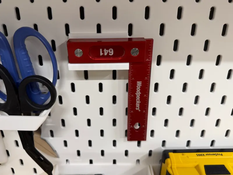 Woodpeckers 641 square skadis mount
