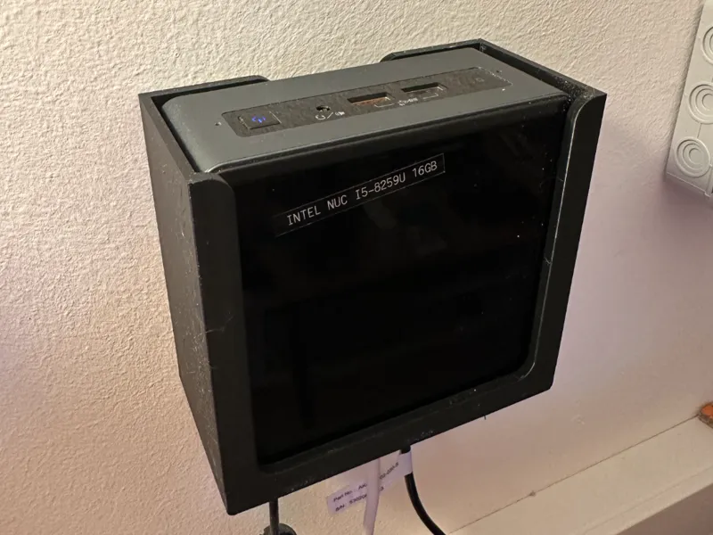 Intel Nuc Wallmount