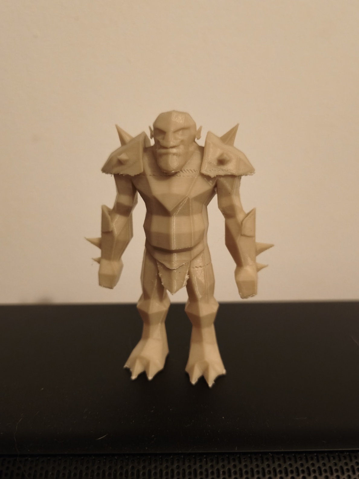 Miniatura 2 do modelo 3D Gothic Ork 