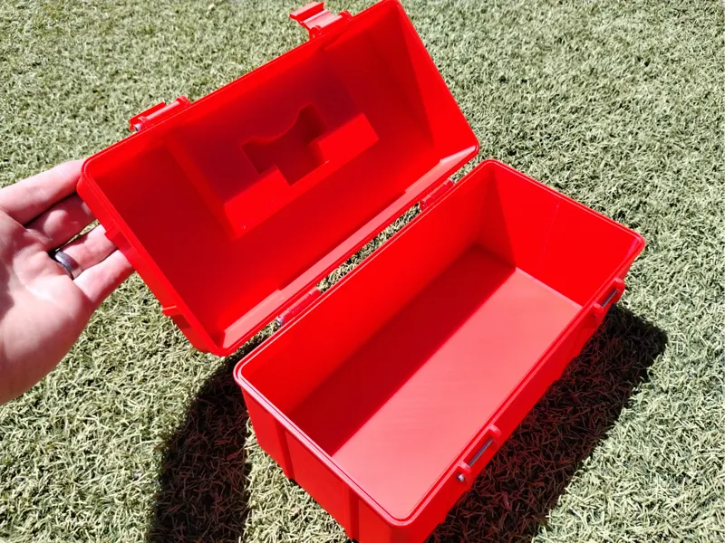 Larger Tacklebox \ Toolbox