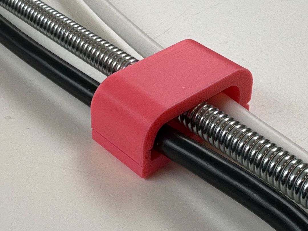 Cable Organizer for Thick Cables (10 mm)