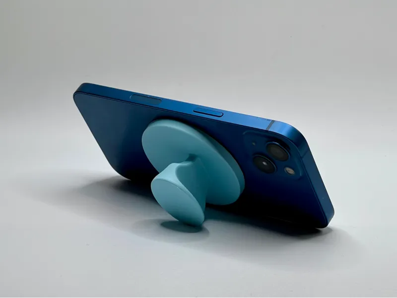 Magnetic iPhone Grip