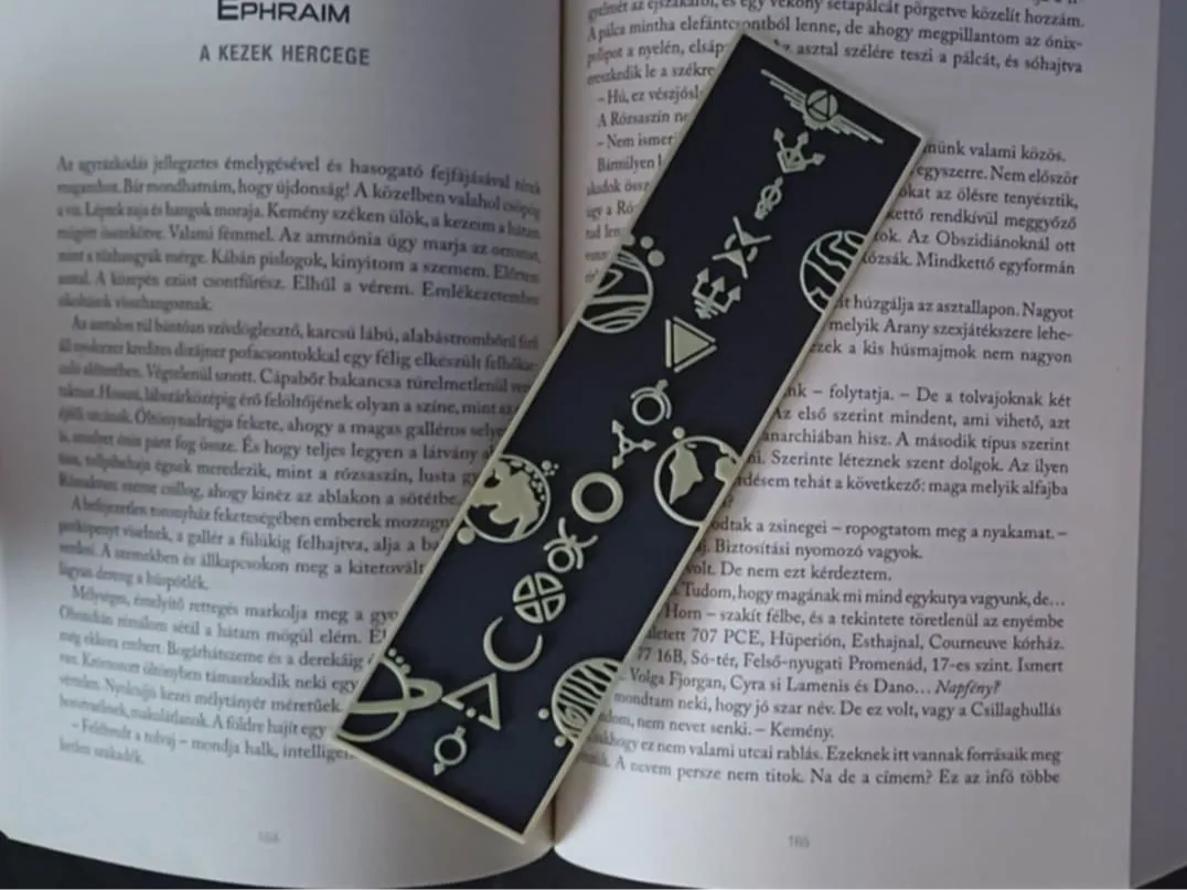Red rising bookmark - Free 3D Print Model - MakerWorld
