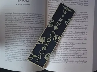 Red rising bookmark