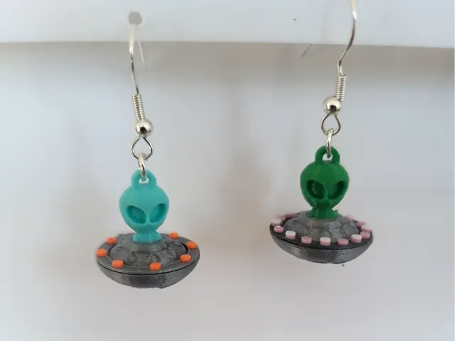 alien ufo earrings and keyring