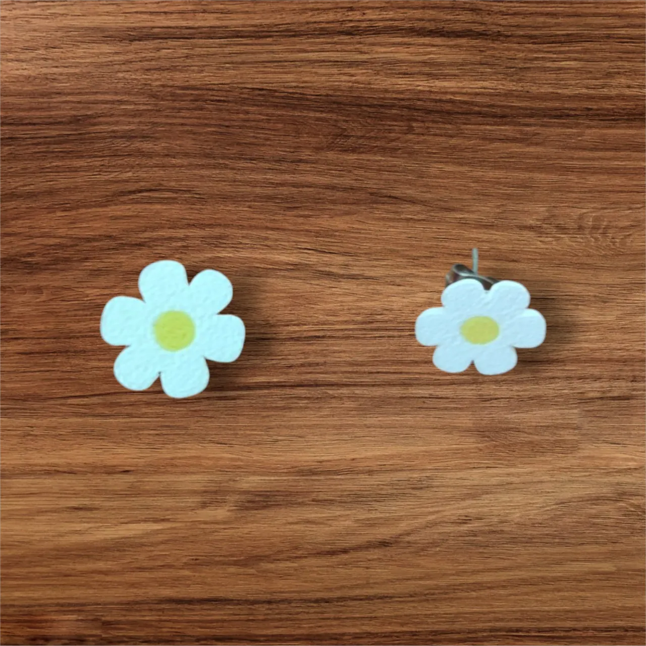 Pendiente flor pin view 3