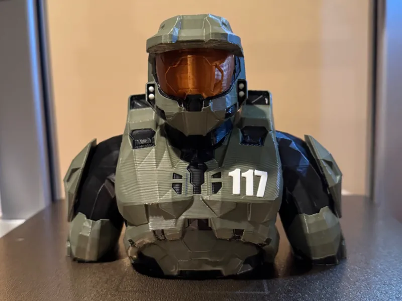 Master Chief bust with colors