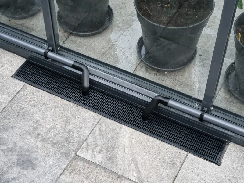 Drainage channel grid with or without bends.
