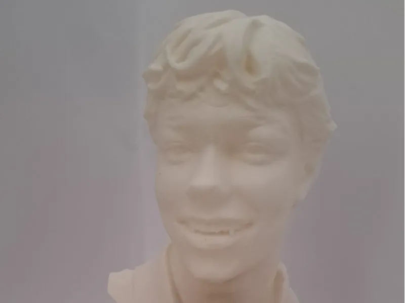 Busto Malachi Barton