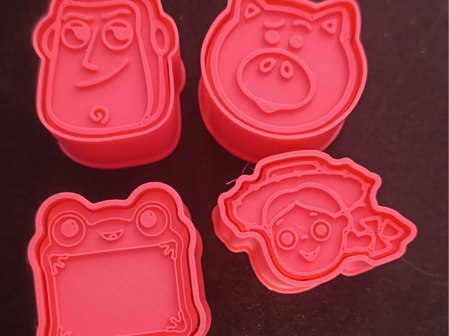 4 ejetor mold for brigadeiros- Toy Story