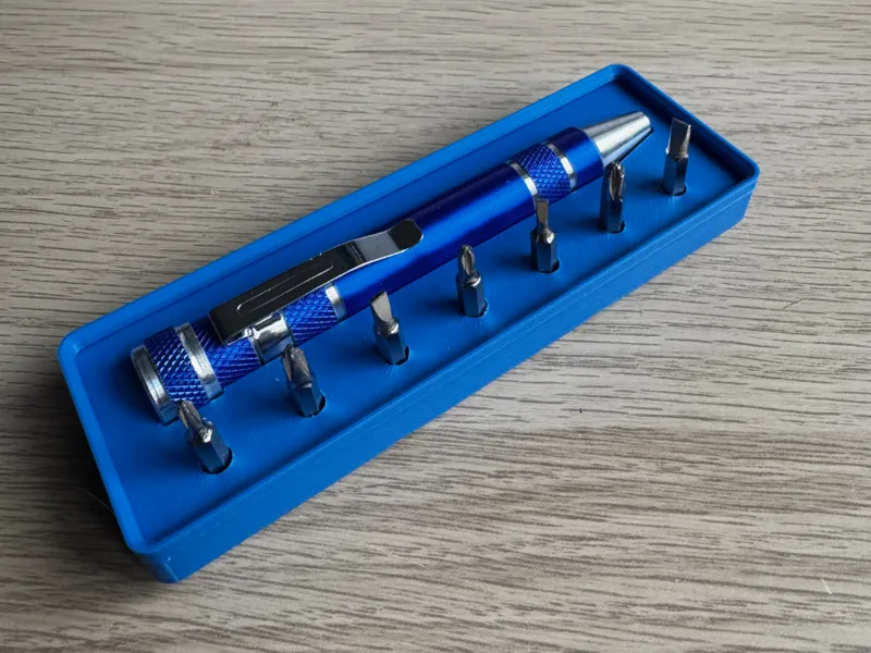 Small screwdriver with 4mm bits gridfinity 3x1x2U
