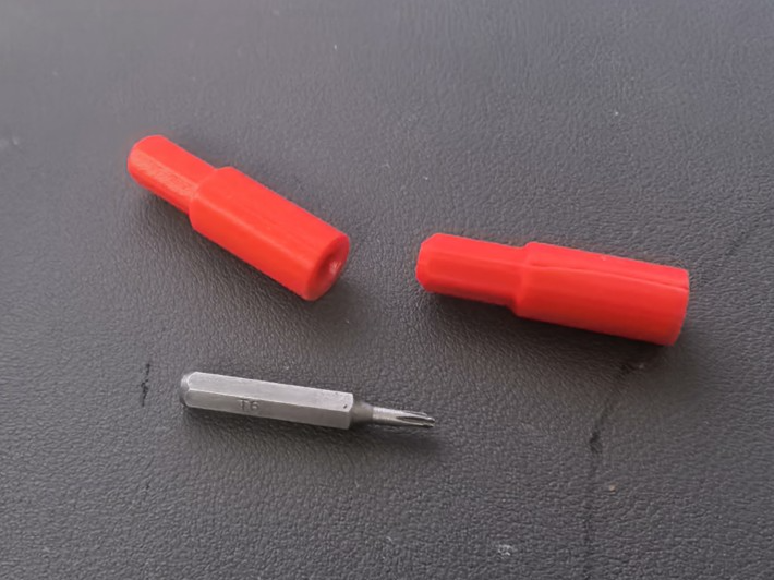 Miniatura 1 do modelo 3D 电动螺丝刀转接头6.35-4