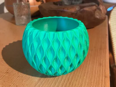 Wavepot Planter