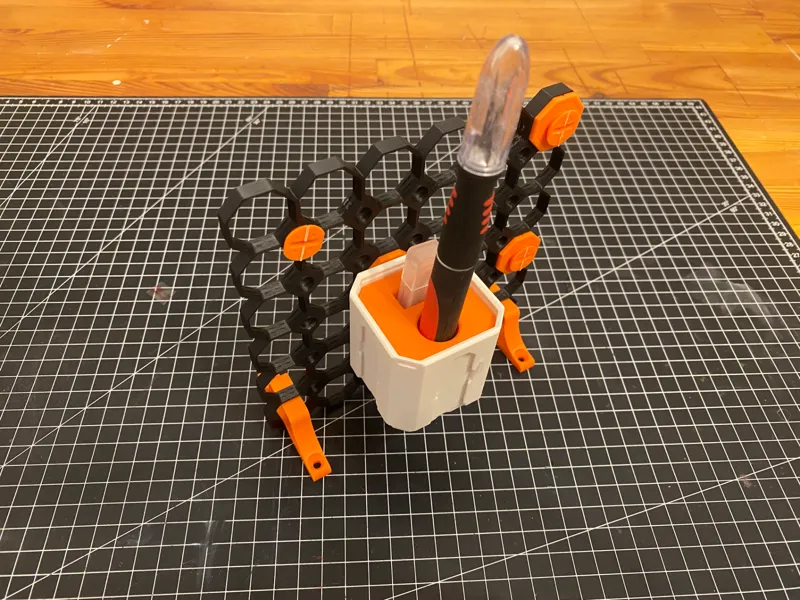 Multiboard Multibin Top for Revell Hobby Knife