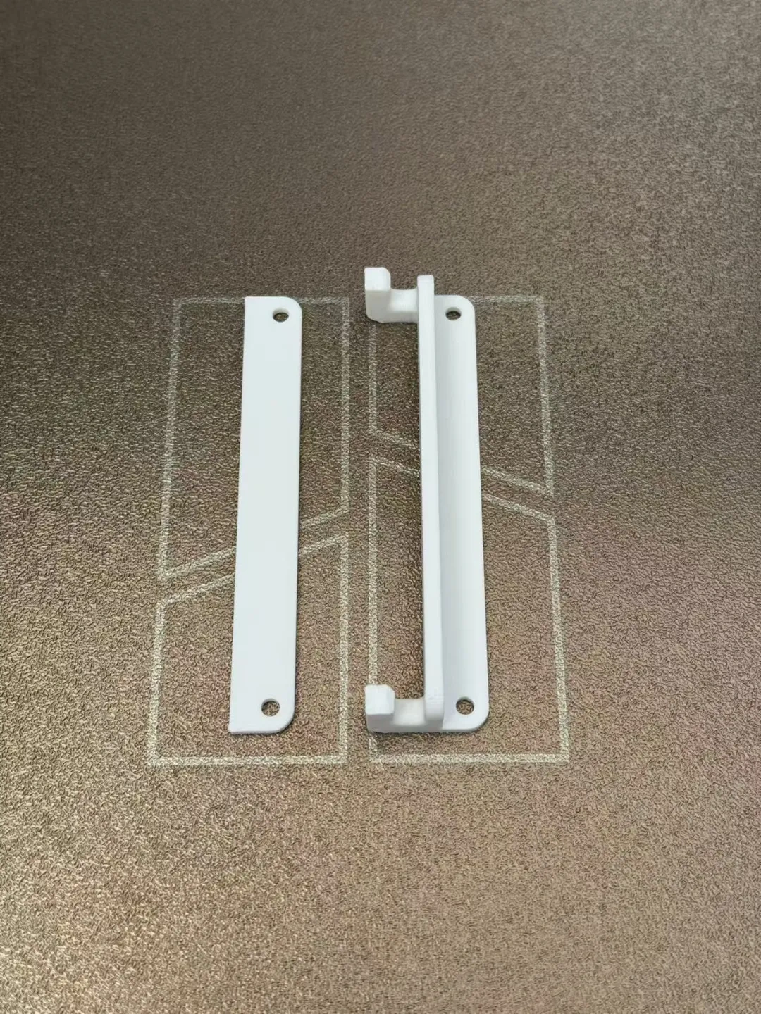 Miniatura 1 do modelo 3D 硬盘固定器 - 宜家洞洞板配件