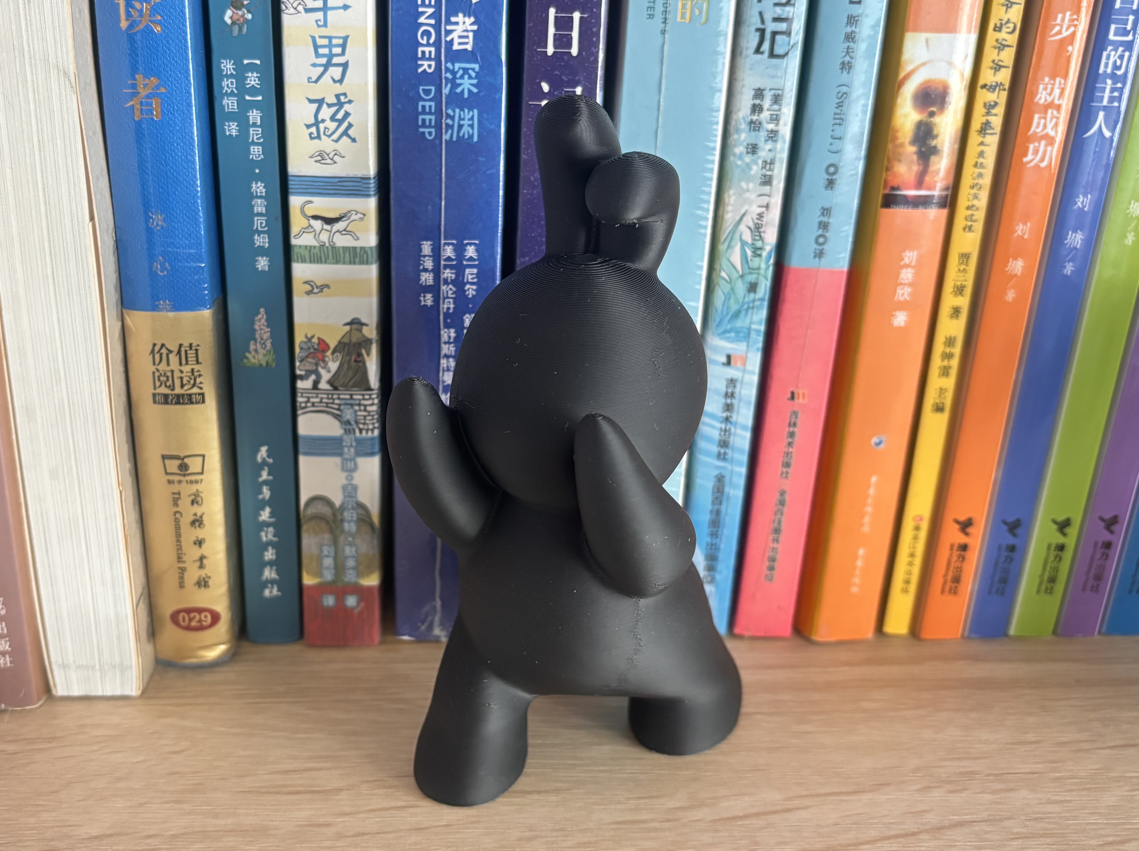 Miniatura 1 do modelo 3D 桌面书立|书挡 可爱黑白双兔