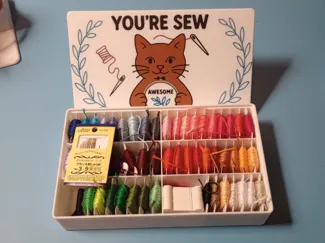 Embroidery Thread/Floss Box (Snap-Fit Lid)