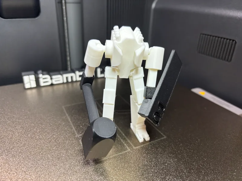 feev 01　機械をモデルにしたロボット1号機　接着剤必要