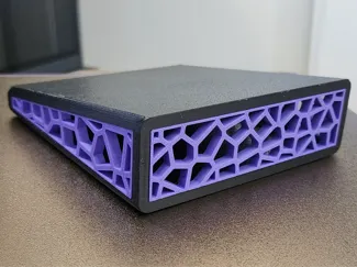Speaker Stand (Voronoi)