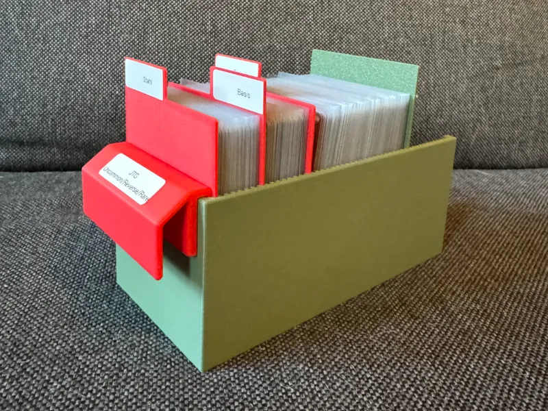 TCG Karten-Organizer mit Trennkarten