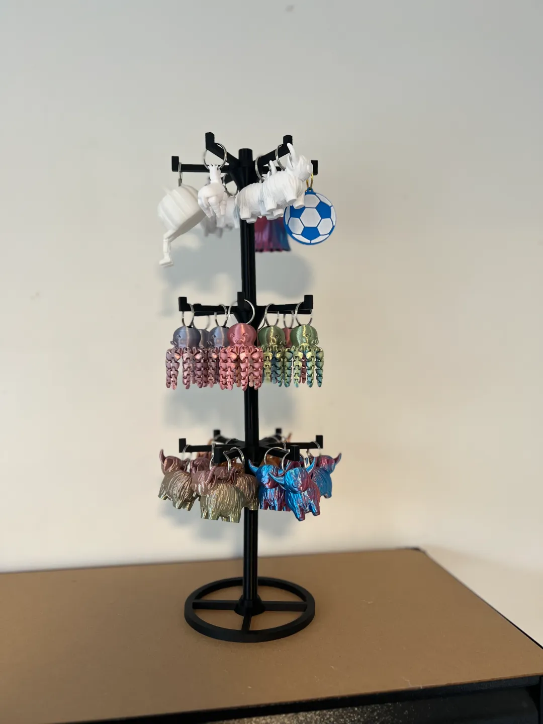 spinning keychain display (stackable) view 2