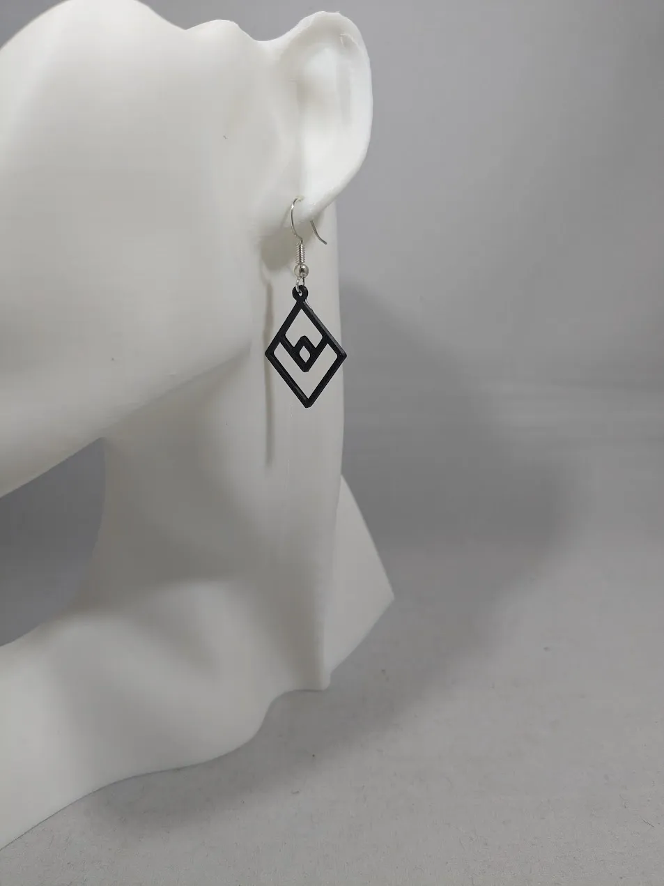 Abstract earrings - tripple diamond view 3