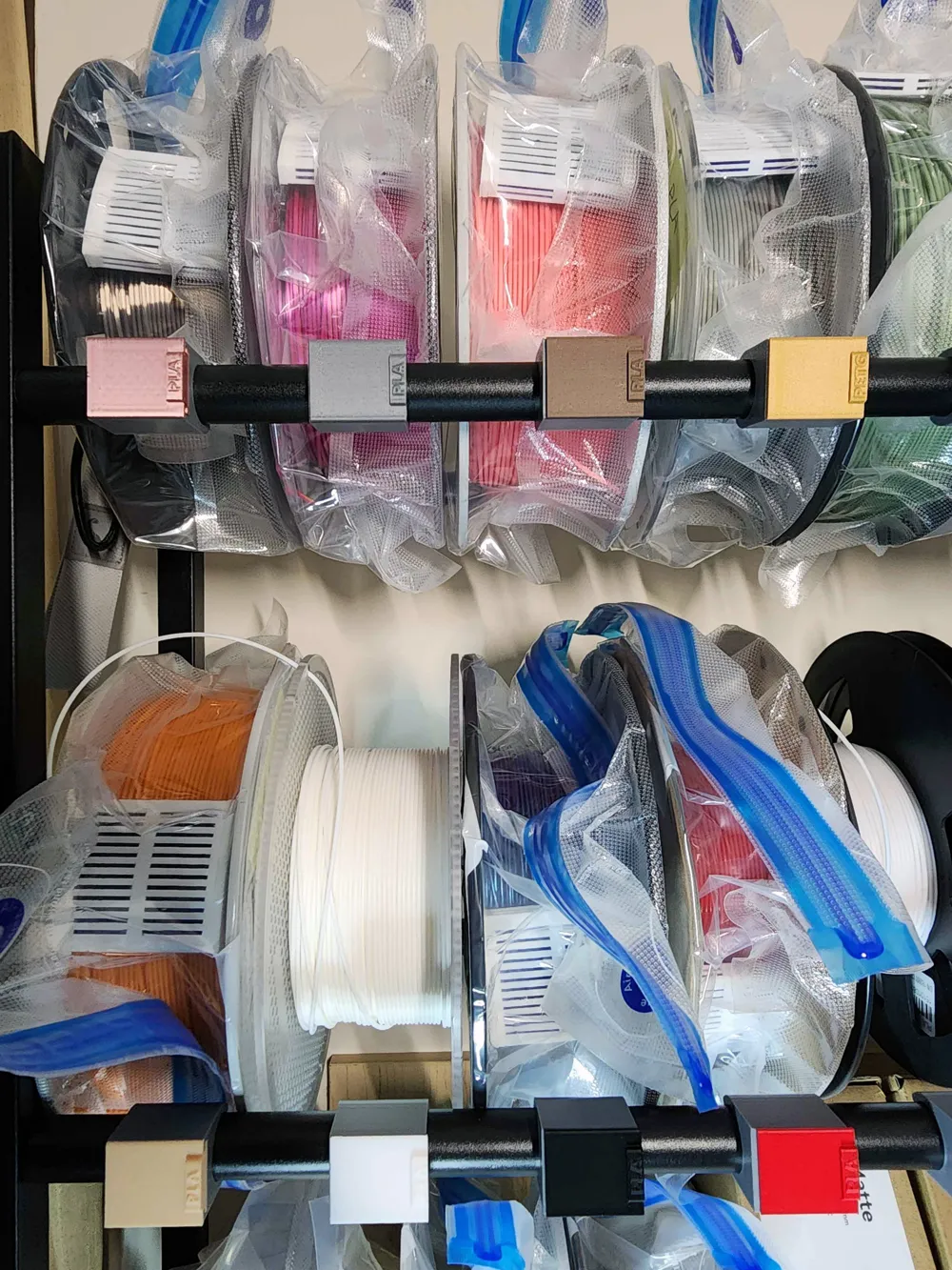 World Model Collection Filament Rack Clip - Free 3D Print Model - MakerWorld