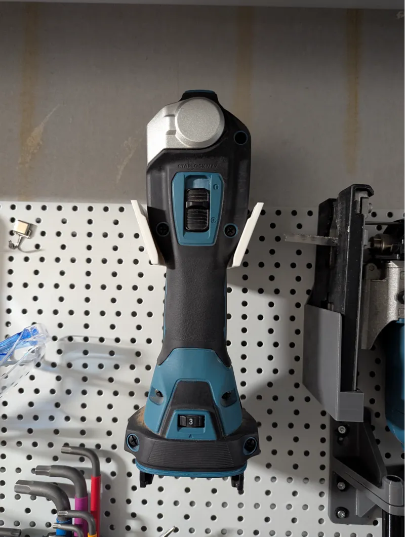 Makita DTM52 - Multitool Halter Pegboard