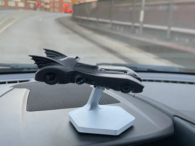 Dashboard Drifter – Drifting Batmobile Model
