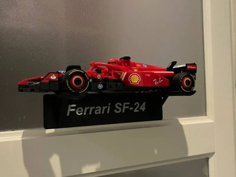 Formula 1 wall mount for LegoBrick Speed Champions
