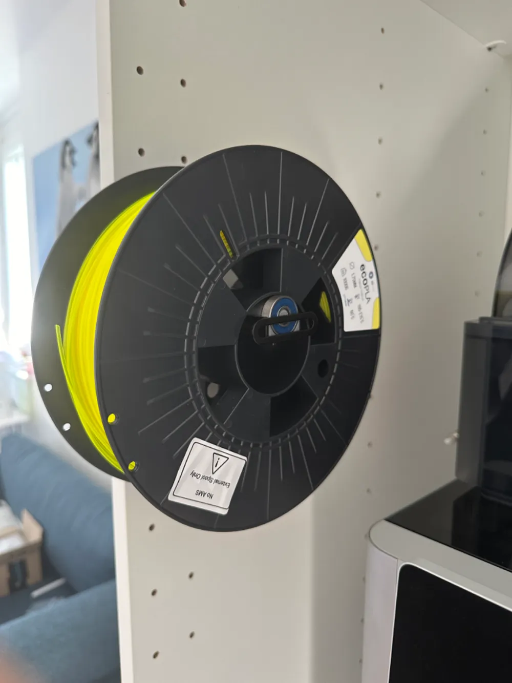 Detachable & Stable Spool Holder for Cabinets Remixed by Fozi - MakerWorld