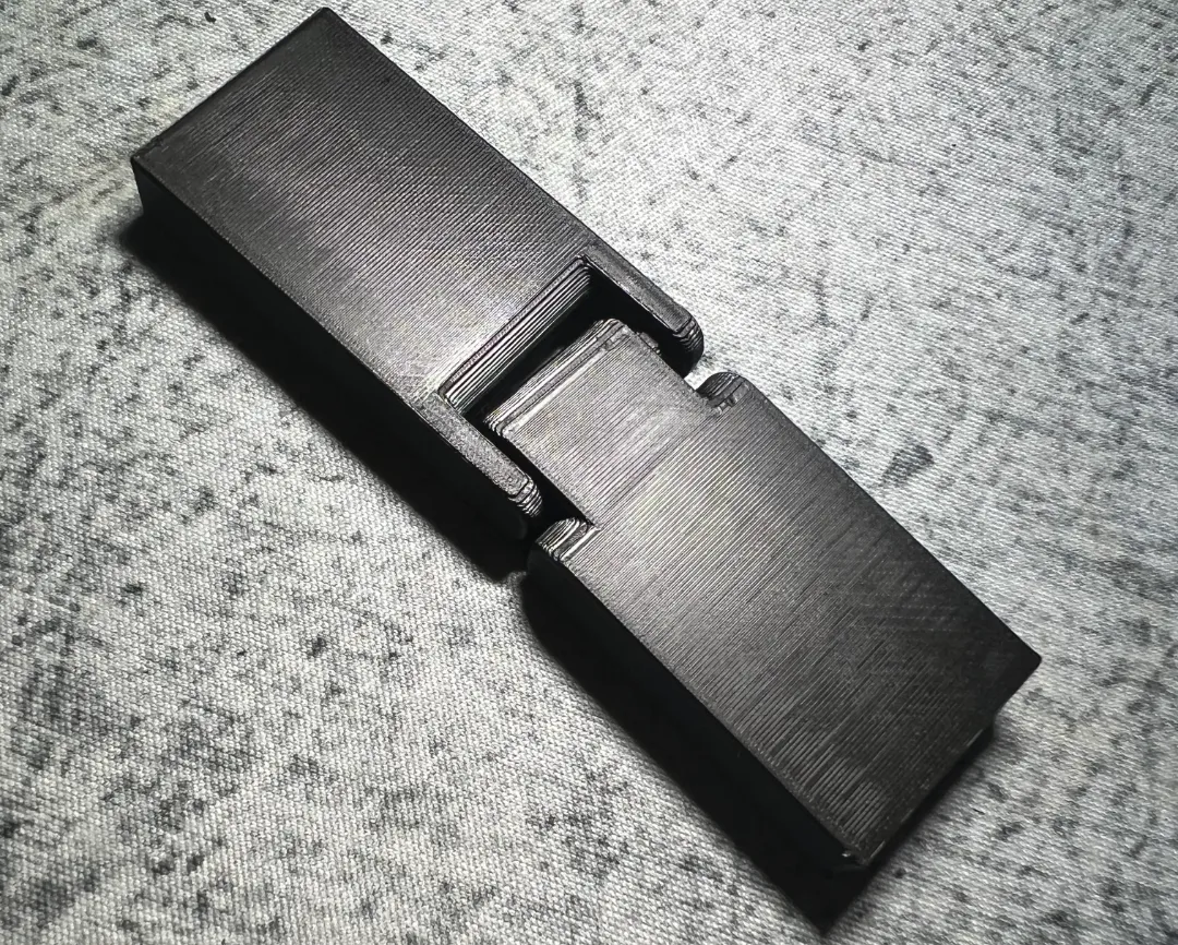 Charnière fidget articulée