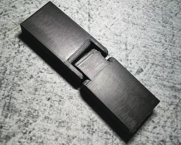 Charnière fidget articulée