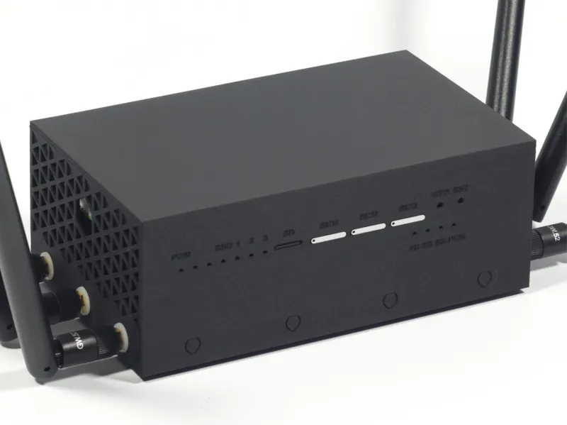 Case for Banana Pi BPI-R4 (Wall-Mounting Option)