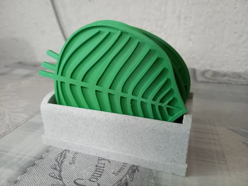Simple coaster holder