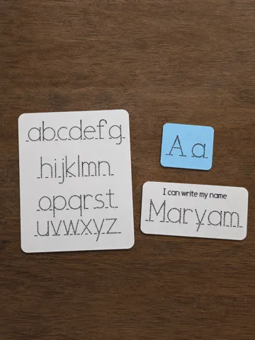 Letrero o emblema decorativo: Customisable Name & Handwriting Tracing Board — vista de referencia 2