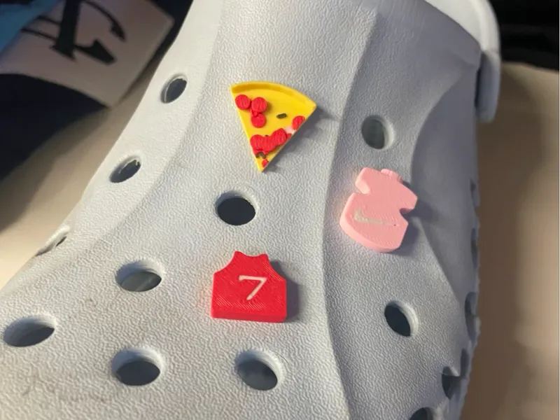 croc pins :pizza - bottle Nike - basketball jersey