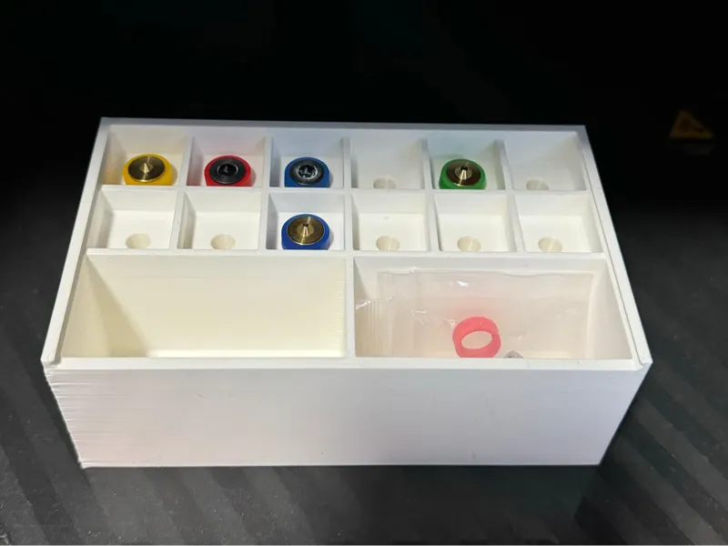 REVO Box with slide on Lid. 12 Nozzles