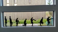 Silhouettes Monty Python - Ministère des Démarches Ridicules — photo 3