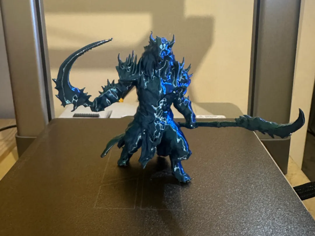Guerrier bête — figurine fantasy